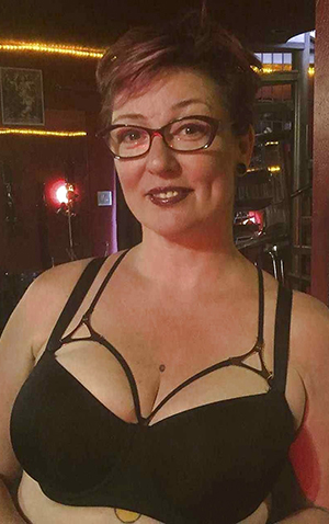 Eve Minax