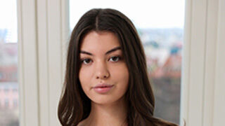 Anna Bellastar