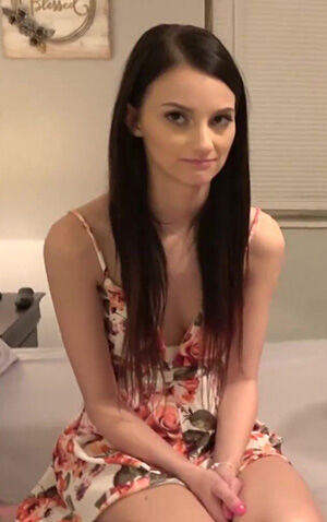 Farrah Valentine